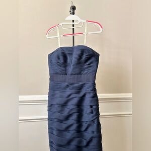 👀💎 Monique Lhuillier ✨ Bridesmaid dress Navy || Size 6